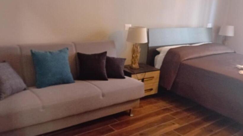 اتاق استاندارد با تخت بزرگ, Rondinini Flam