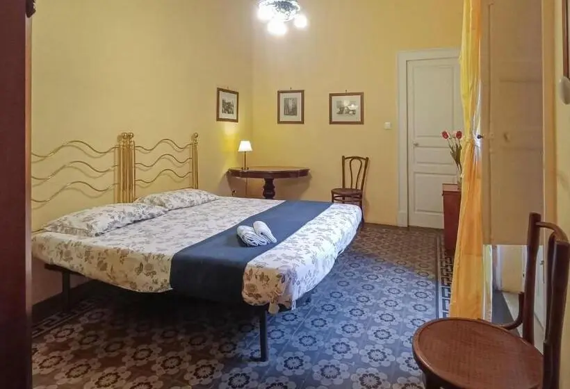 スタンダードルーム, Casa Rossi