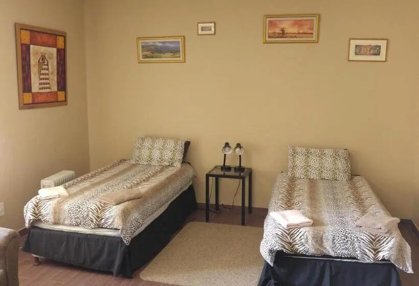 バルコニー付きスタンダードルーム, Hilton View B&b
