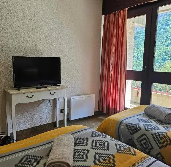 シングルデラックスルーム, Cinéma, Chambre Privée Au Le Refuge Du Phoenix