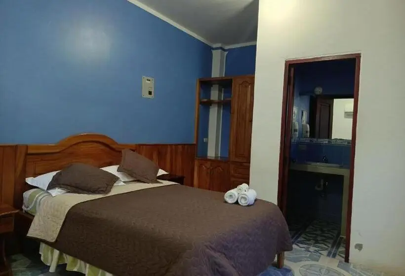 اتاق استاندارد چهار تخته, Hostal Los Cactus