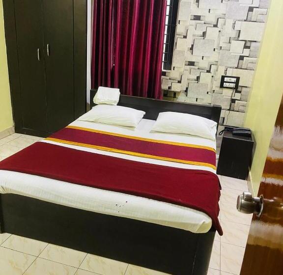 Quarto Estandar, Prakrathi Residency