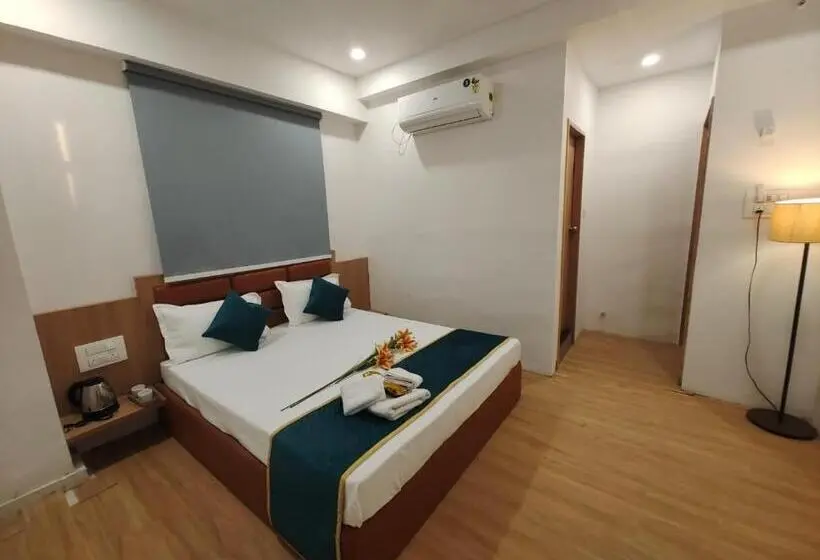 Deluxe-huone, Prasang