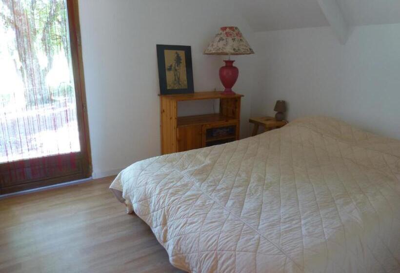 בונגלו משפחתי, Gîte Du Colombier