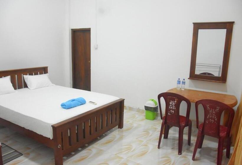 スタンダードルーム, Queens Hotel Anuradhapura