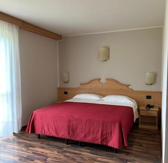 غرفة سوبيريور, Continental