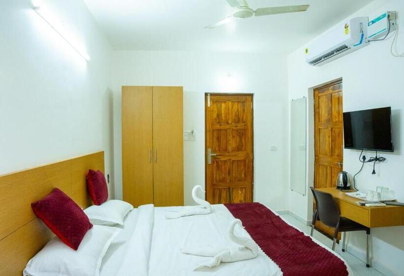 标准间, Pednekar Plaza Inn