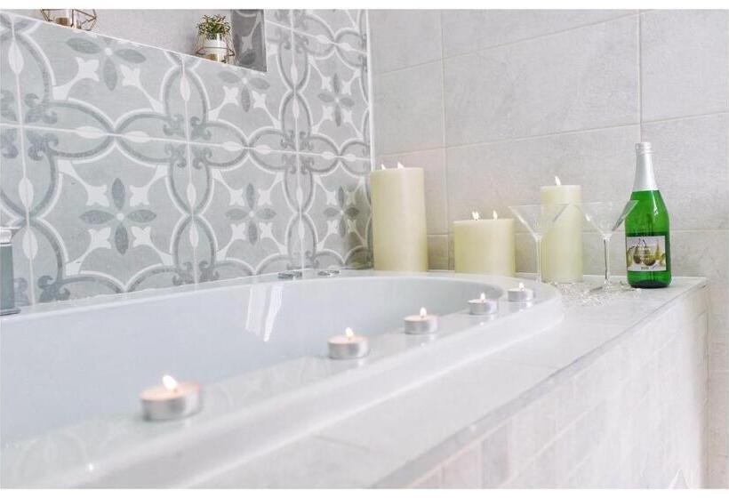 דירת חדר, Mill Street Boutique Stays