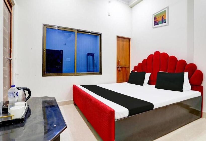 Трехместный Номер Классика, Oyo Sweet Hotel & Restaurant