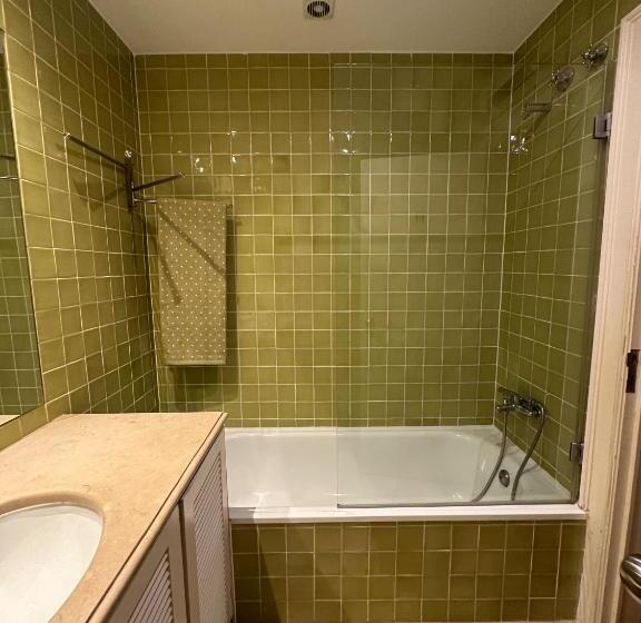 اتاق استاندارد با بالکن, Baixa Chiado Luxury Bedrooms