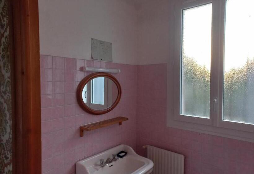 غرفة قياسية حمام مشترك, Maison Du Port Du Goyen