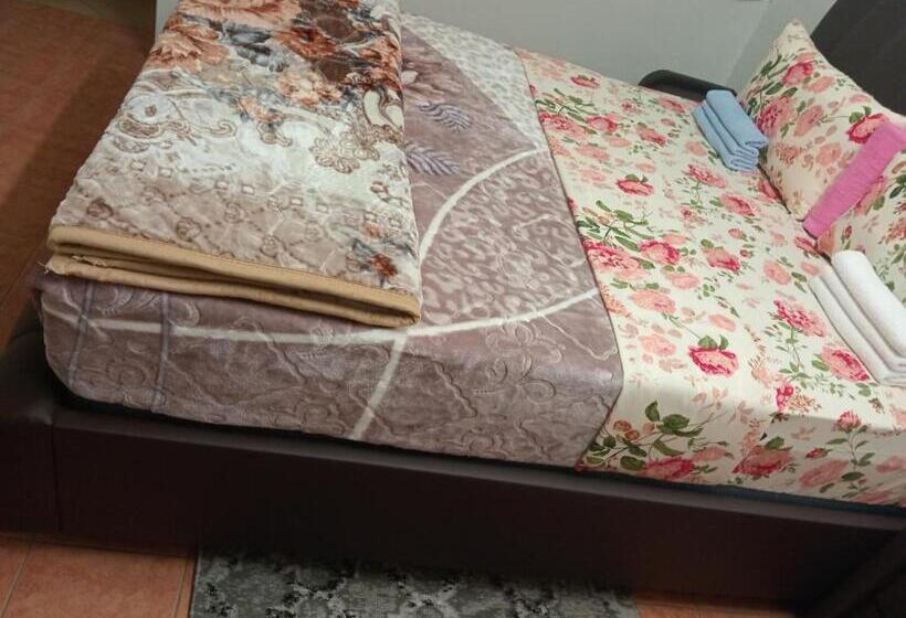 デラックスルーム, Moonlight Guest House