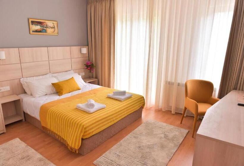 اتاق استاندارد با تخت بزرگ, Villa Milenium