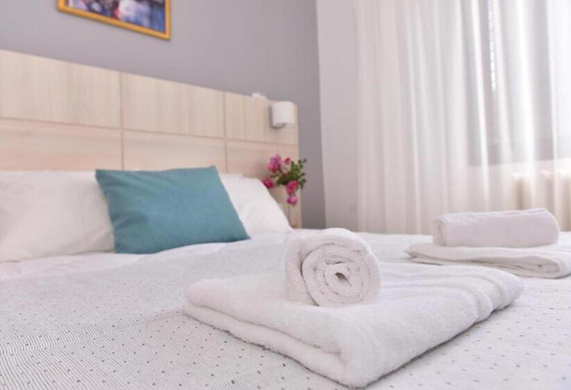 اتاق استاندارد با وان آب گرم, Villa Milenium