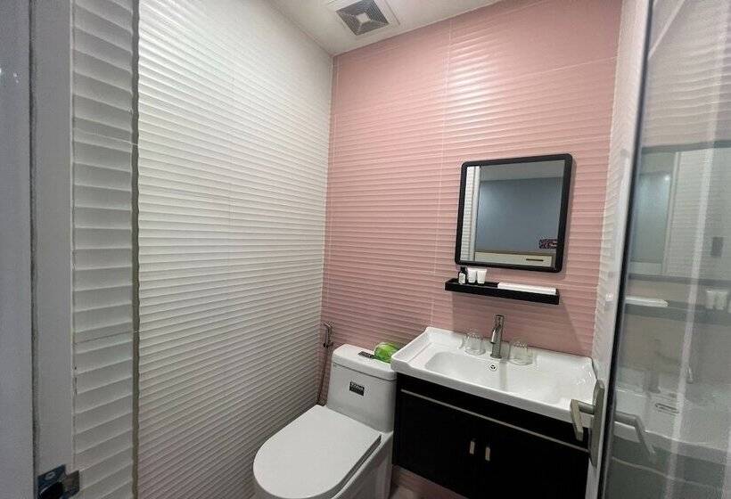 חדר דלוקס, Qingqing Hotel Pasay Manila Near Moa