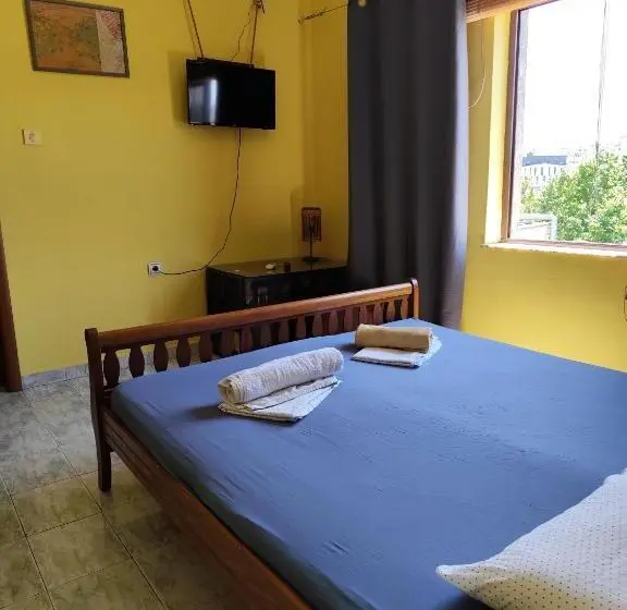 デラックスルーム, Hostel Albania Loft