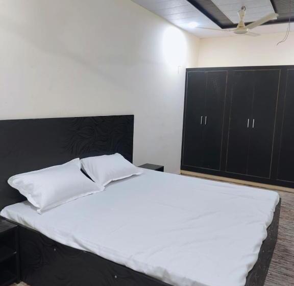 디럭스 룸, Crystal Dreams