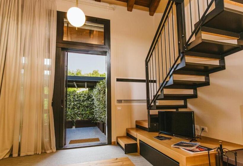 Люкс Вид на Сад, Garesio Wine Resort