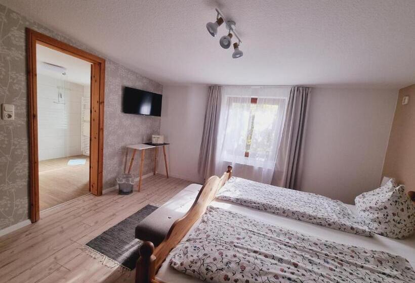 Номер Deluxe, Pension & Wirtshaus   Tun Eikkoter   Kobel Iii
