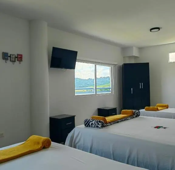 ファミリールーム, Safaris Versalles