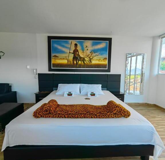 Люкс, Safaris Versalles