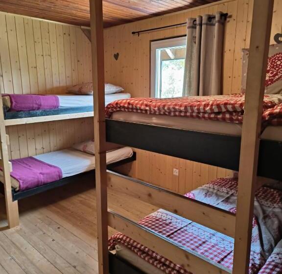 浴室共有ファミリールーム, ô Bercail