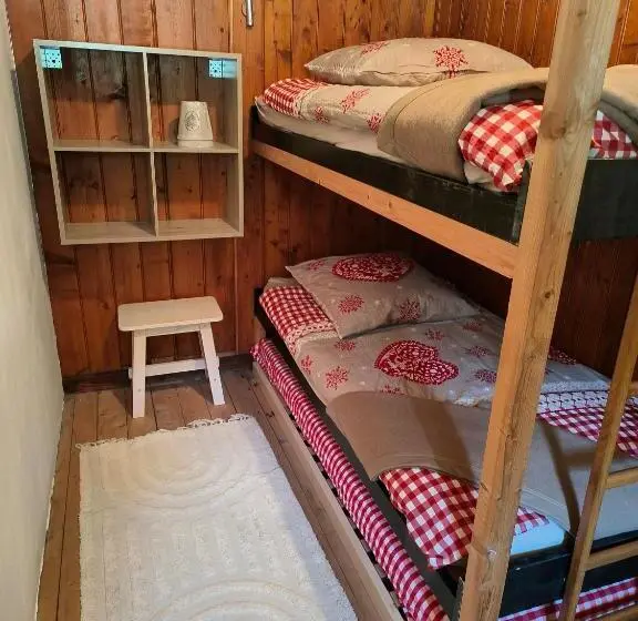 Standardzimmer Geteiltes Bad, ô Bercail