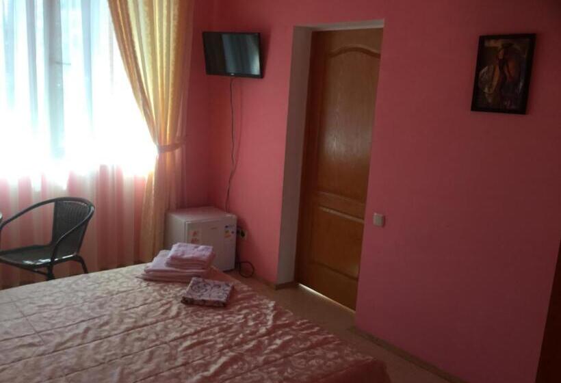 اتاق استاندارد با بالکن, Aura