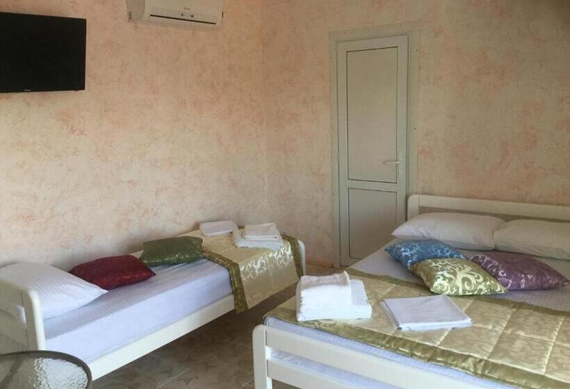 اتاق کلاسیک چهارنفره, Aura