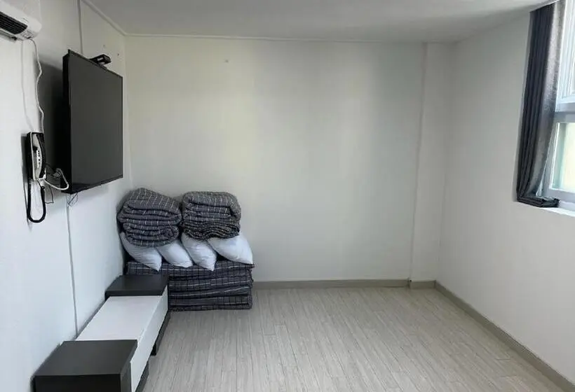 スタンダード４人部屋, Goseong Geojinhotel Pension