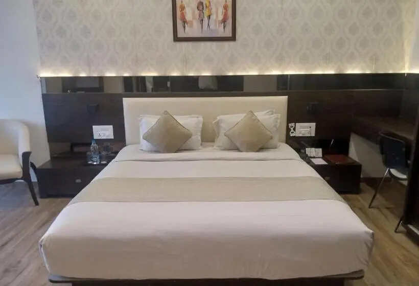 デラックスルーム, Shivalik Mehsana