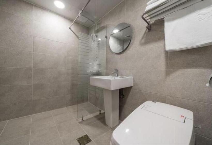 اتاق لوکس, Signature