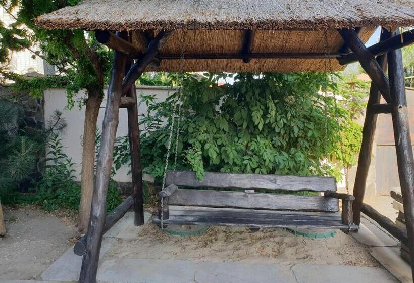 수피리어 패밀리 룸, More Nadezhd