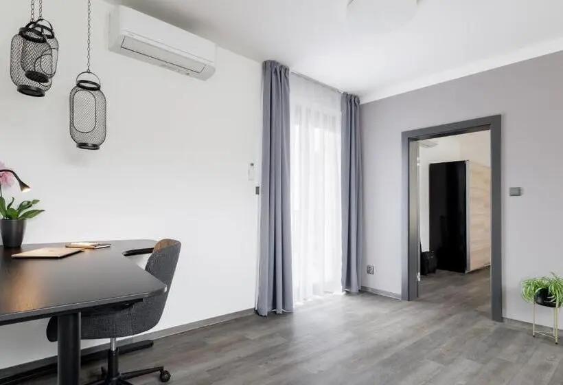 テラス付き1ベッドルームアパートメント, River Apartments
