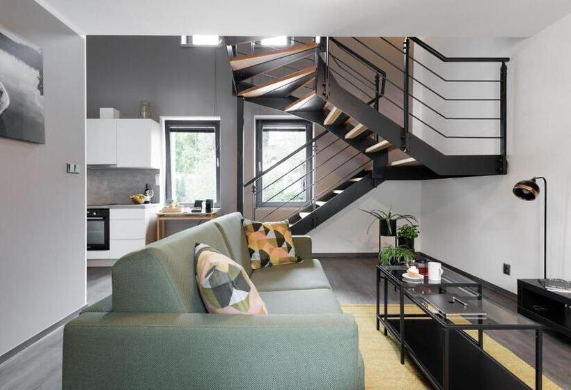 标准间, River Apartments