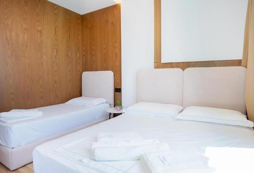 اتاق سه نفره سوپریور با چشمانداز دریا, Azure Sea View Apartment S