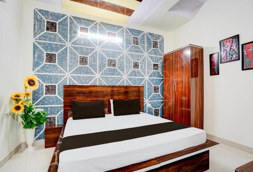 트리플 클래식 룸, O Divine