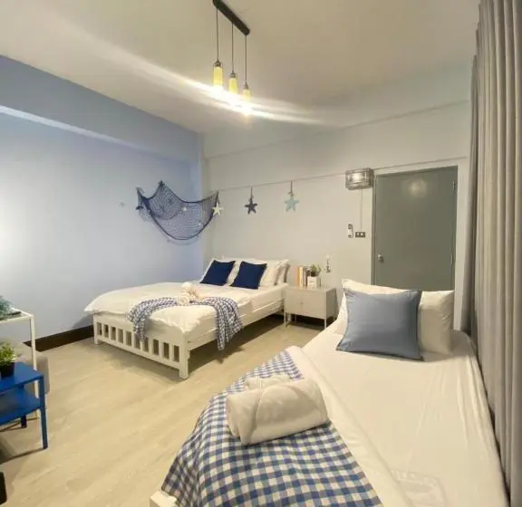 Economy Triple Room, Triple J Hotel Trang
