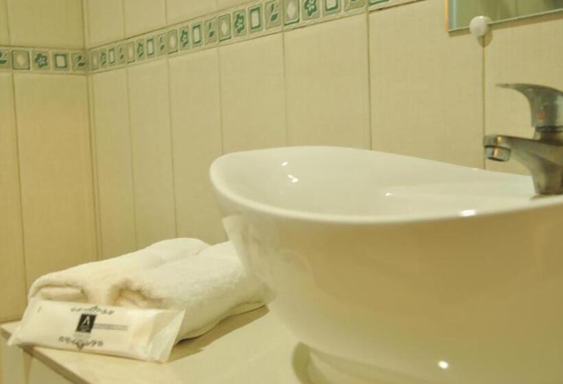 اتاق خانوادگی, A Hotel Baguio