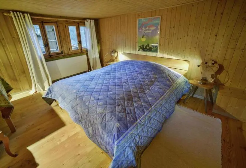 اتاق استاندارد با چشم‌انداز کوهستان, B&b Chalet La Croisée