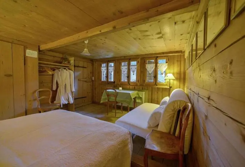 اتاق خانوادگی, B&b Chalet La Croisée