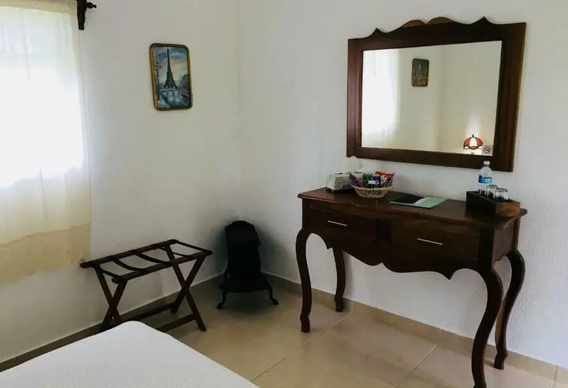 ガーデンビューのスタンダードバンガロー, Club Vergel Resort