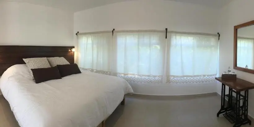 キングサイズベッドのデラックススイート, Club Vergel Resort