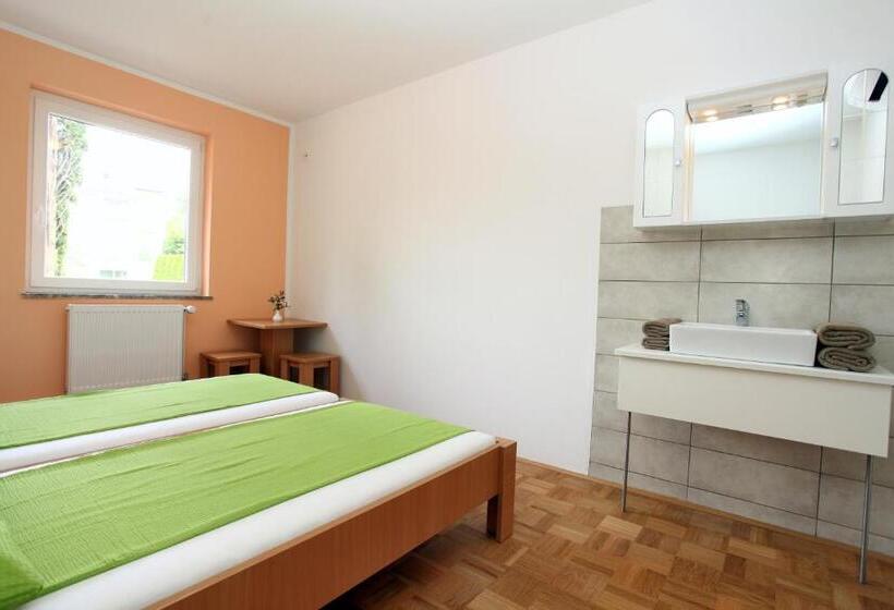 اتاق استاندارد, Hostel Soline