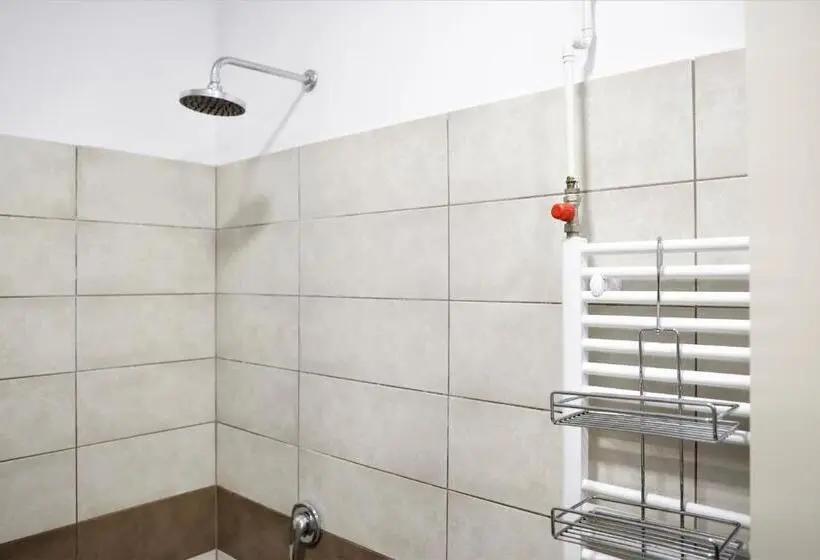 اتاق استاندارد چهار تخته, Hostel Soline