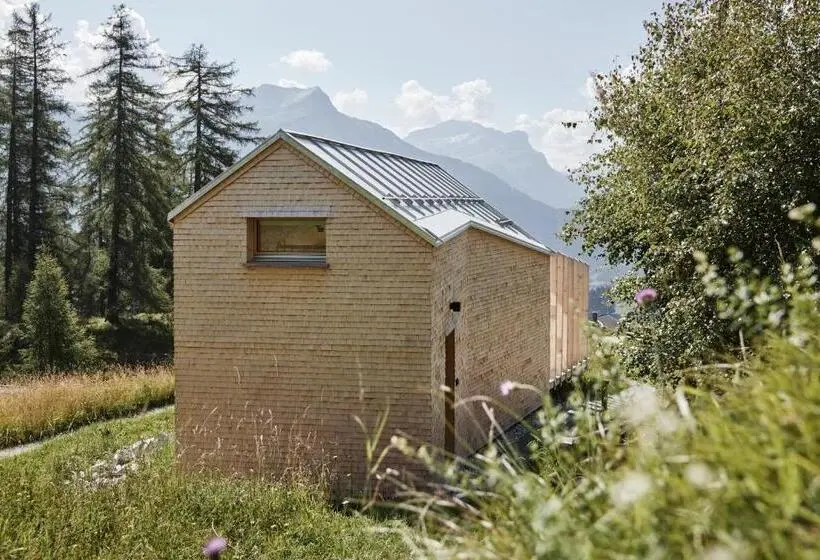 Casa 1 Dormitori, Pension Laresch