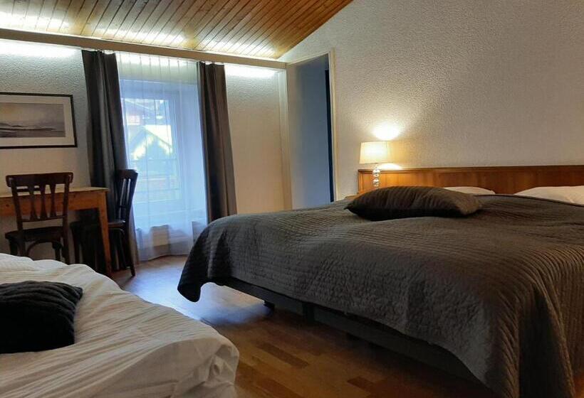 اتاق استاندارد سه نفره, Restaurant Le Giétroz