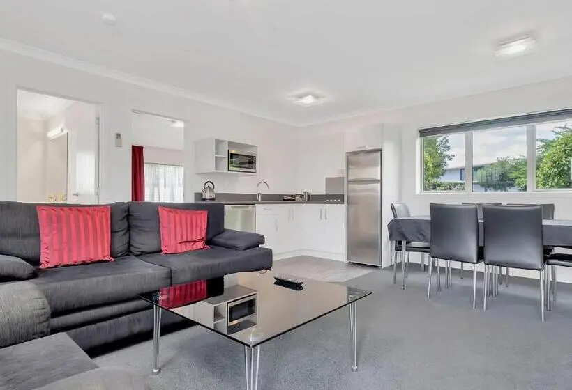 Perhehuoneisto, Matamata Central Motel