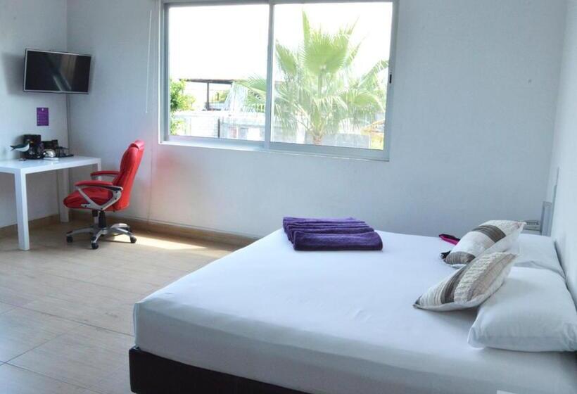 غرفة ديلوكس سرير كينج, Rancho Macloy Hotel Spa & Social Events