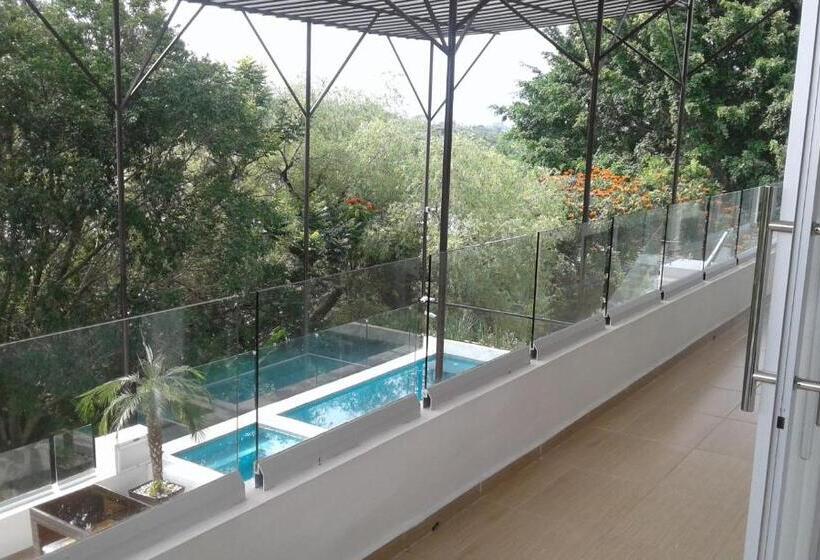 غرفة ديلوكس ثلاثية, Rancho Macloy Hotel Spa & Social Events